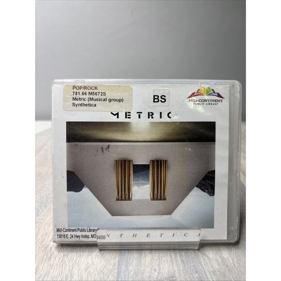 Metric – Synthetica (CD, 2012, Mom + Pop Records) Indie Rock - Picture 1 of 5